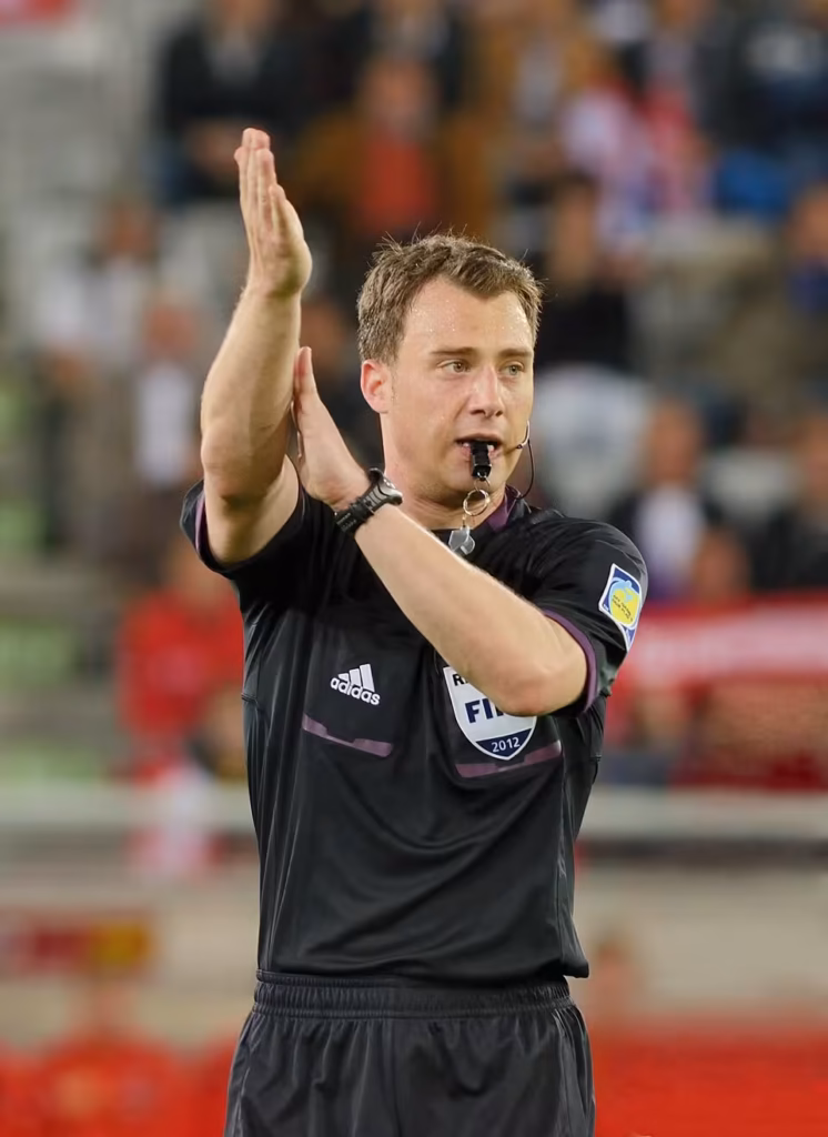 How to Become a Soccer Referee for Beginners: A Complete Guide 2026